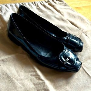 Fendi B Buckel Patent Falts